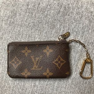 LV key pouch